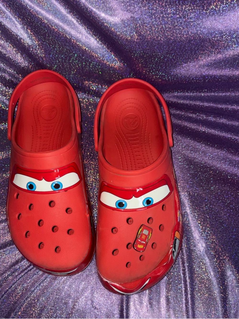 Mens Lightning McQueen Crocs (FLAWED) - Picture 2 of 13